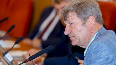 Заседание Законодательного Собрания Оренбургской области